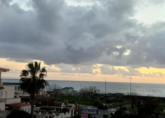 Sun & Sea - Vista Mare شقة كامبورا سان جيوفاني